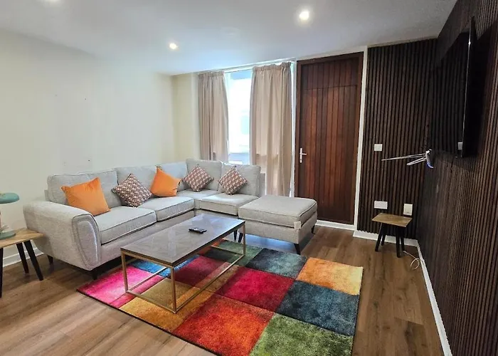 Charming Newly Renovated 2 Bed With Free Parking Galway