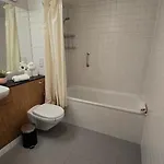 公寓 Charming Newly Renovated 2 Bed With Free Parking 戈尔韦